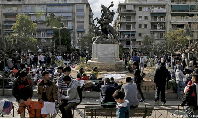 پناهجویان افغان در یونان علیه مسدود شدن مرزهای بالقان مظاهره کردند